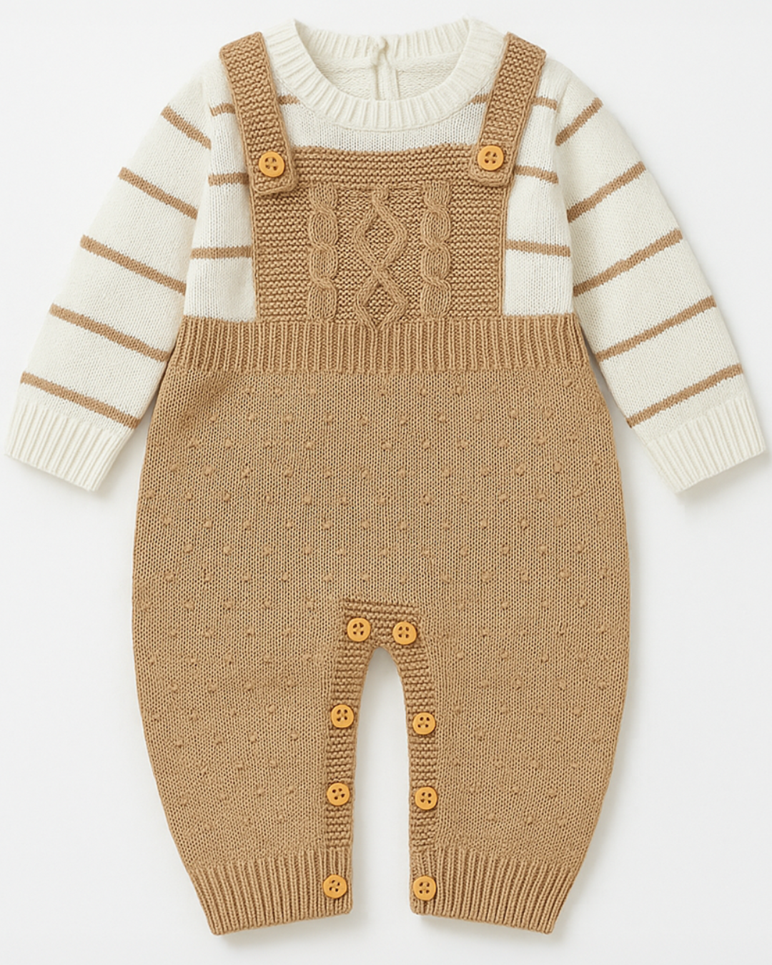 Macacão infantil de tricot bege com blusa listrada e peitoral trançado